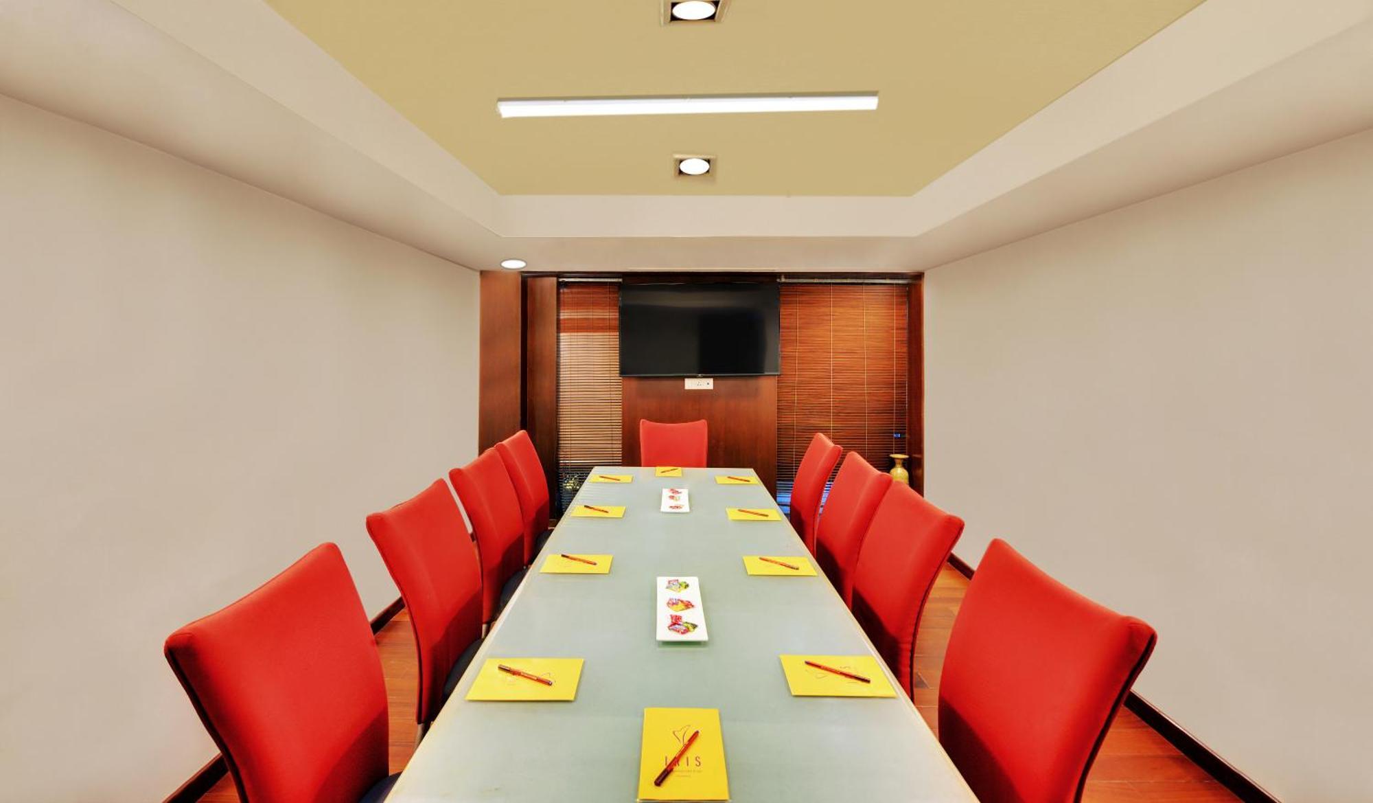 Iris The Business Hotel Bangalore Ngoại thất bức ảnh