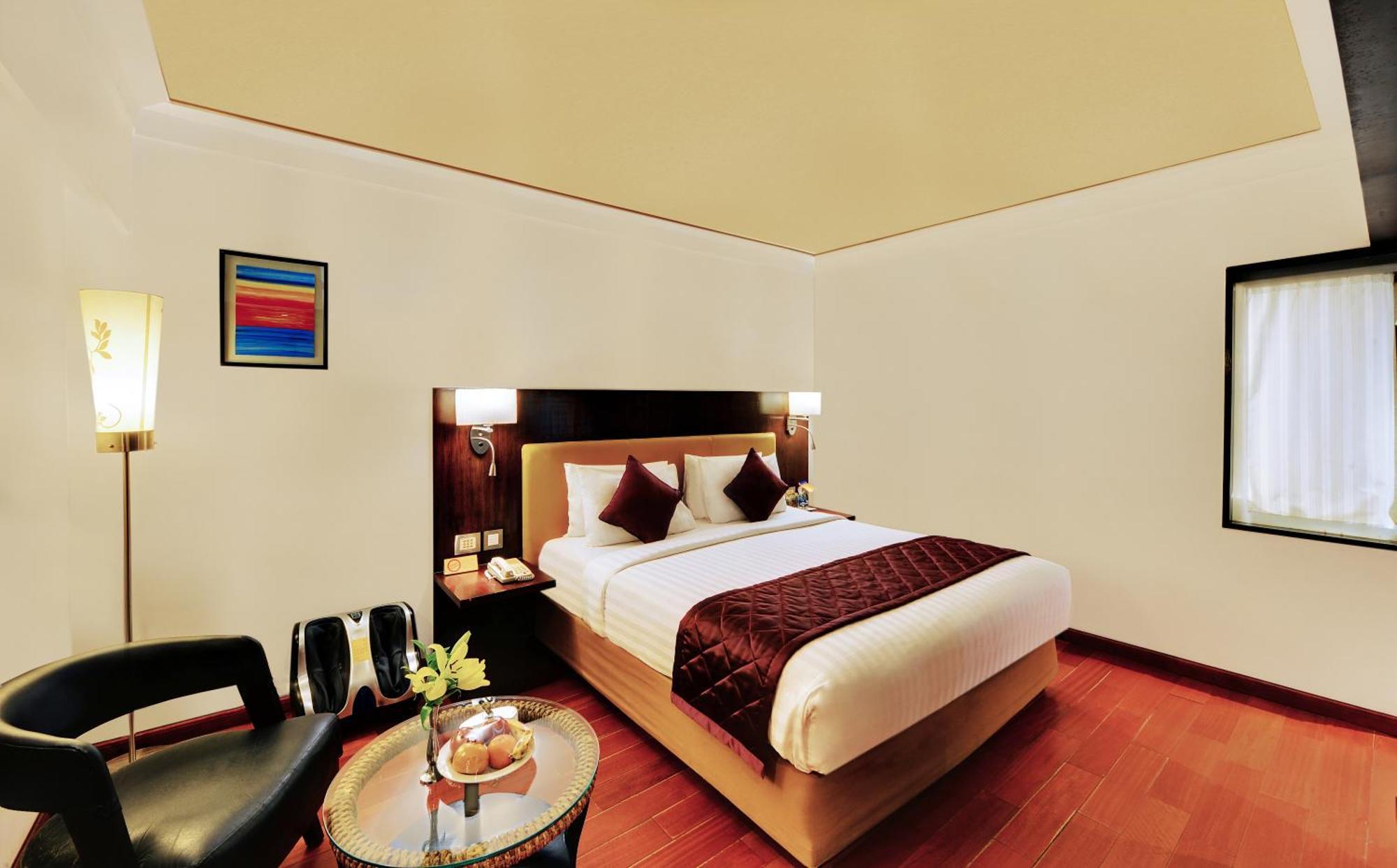 Iris The Business Hotel Bangalore Ngoại thất bức ảnh
