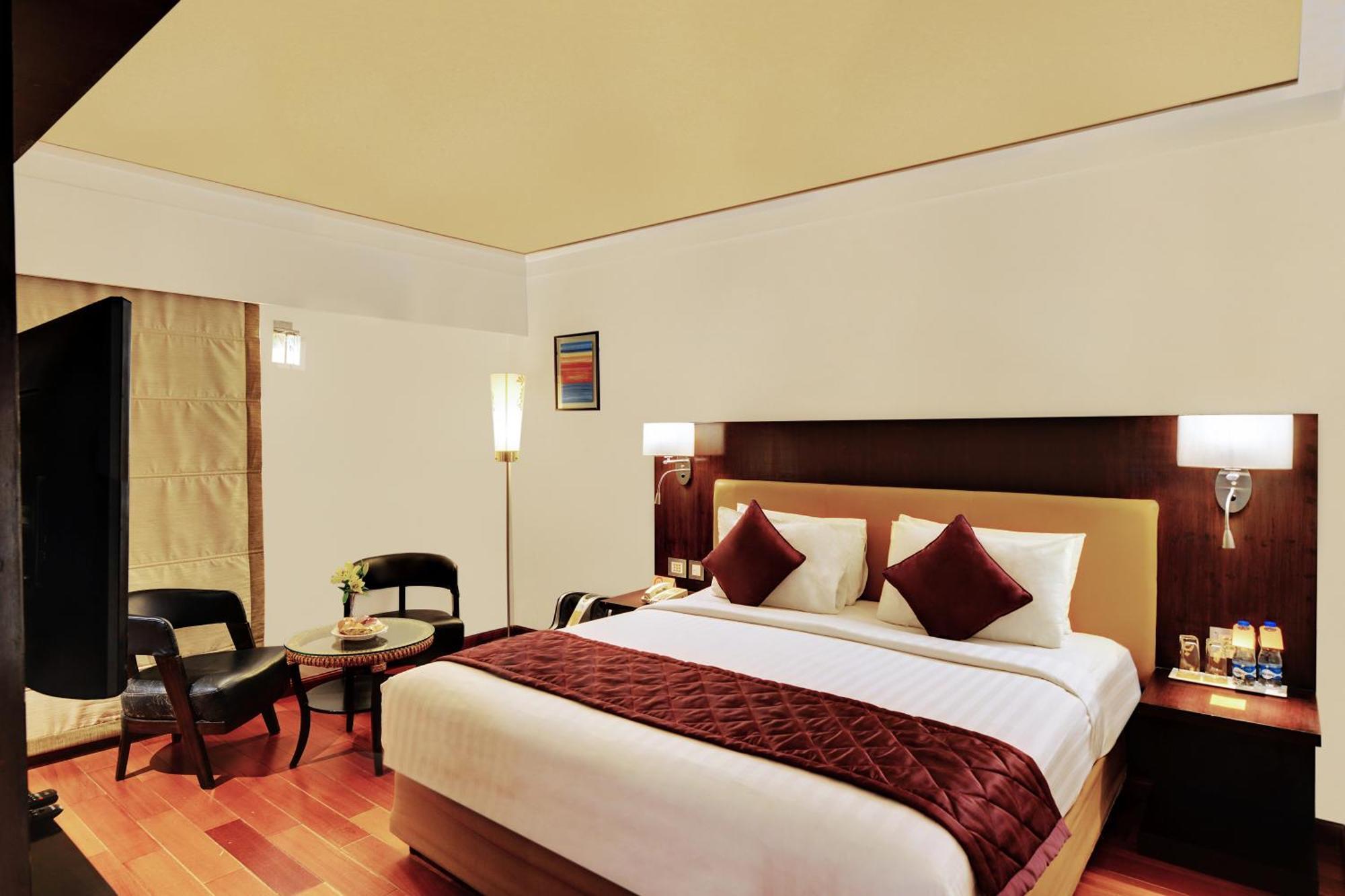 Iris The Business Hotel Bangalore Ngoại thất bức ảnh