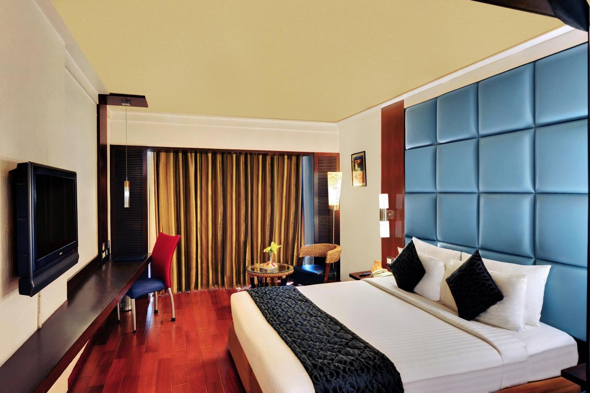 Iris The Business Hotel Bangalore Ngoại thất bức ảnh