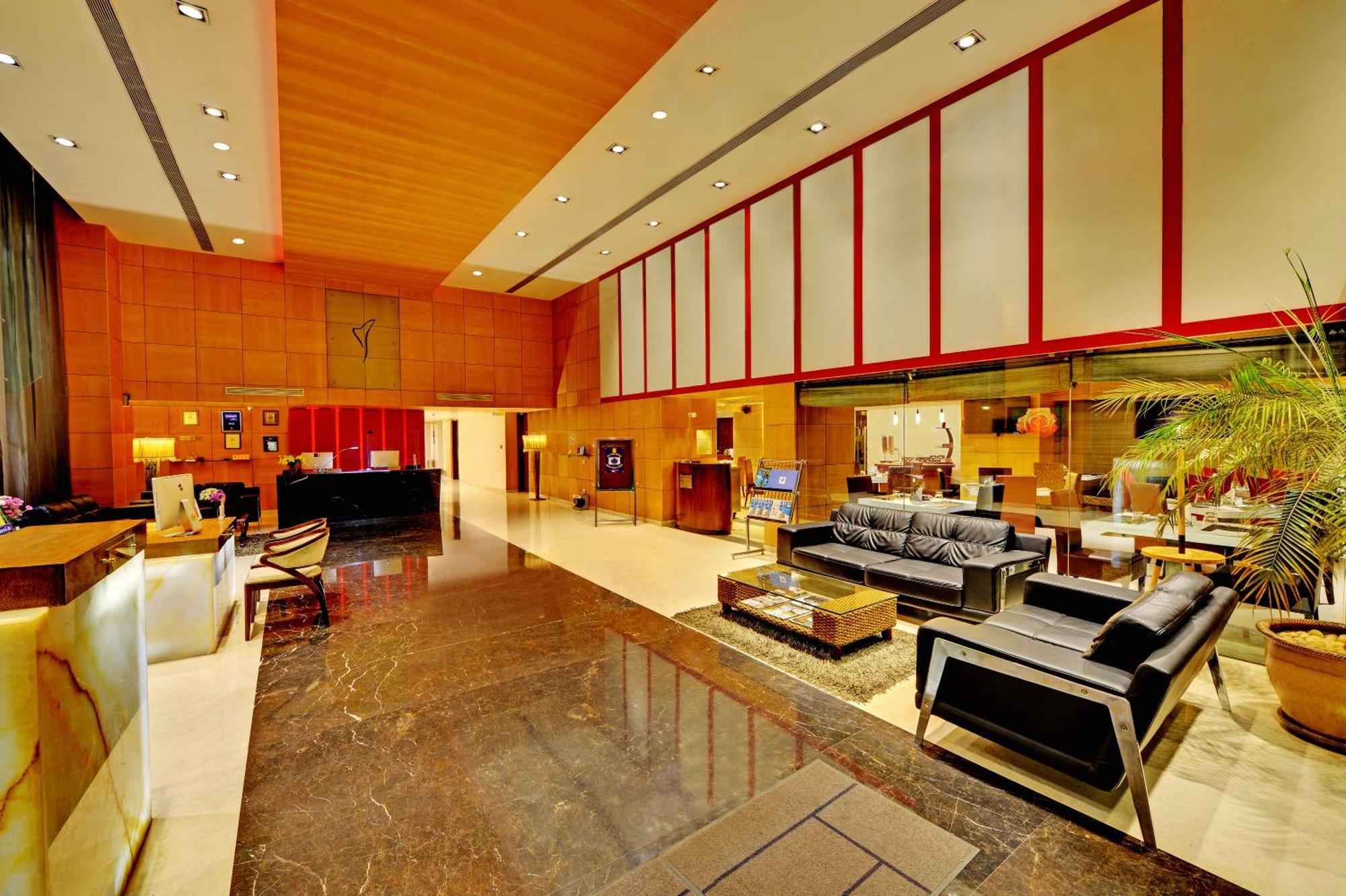 Iris The Business Hotel Bangalore Ngoại thất bức ảnh