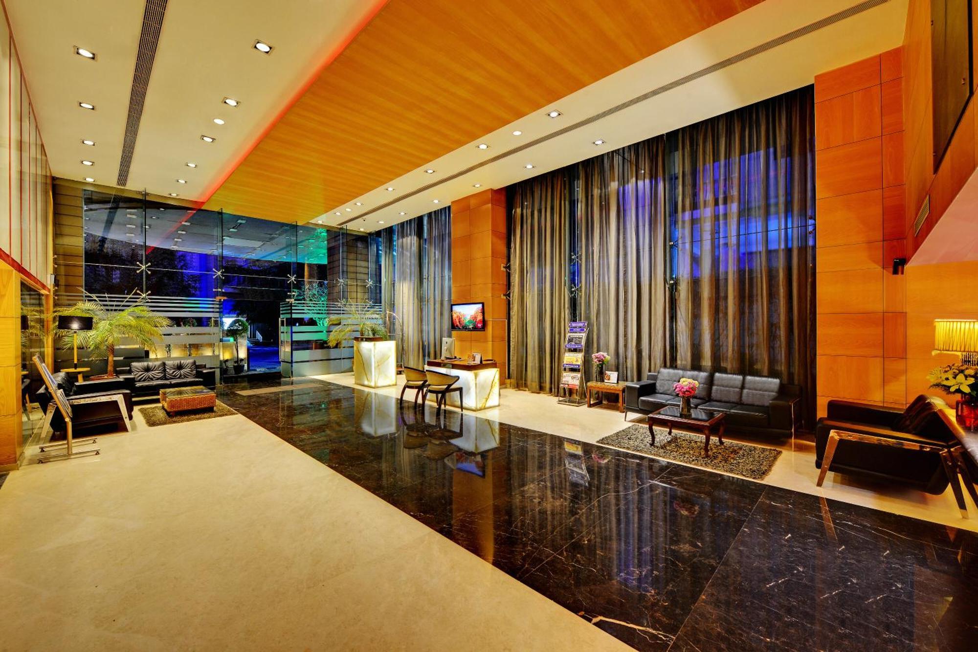 Iris The Business Hotel Bangalore Ngoại thất bức ảnh