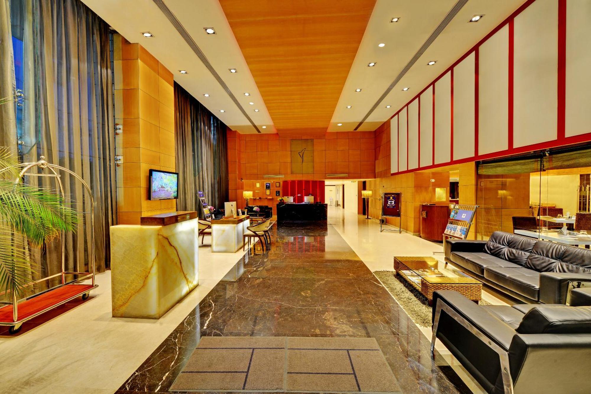 Iris The Business Hotel Bangalore Ngoại thất bức ảnh