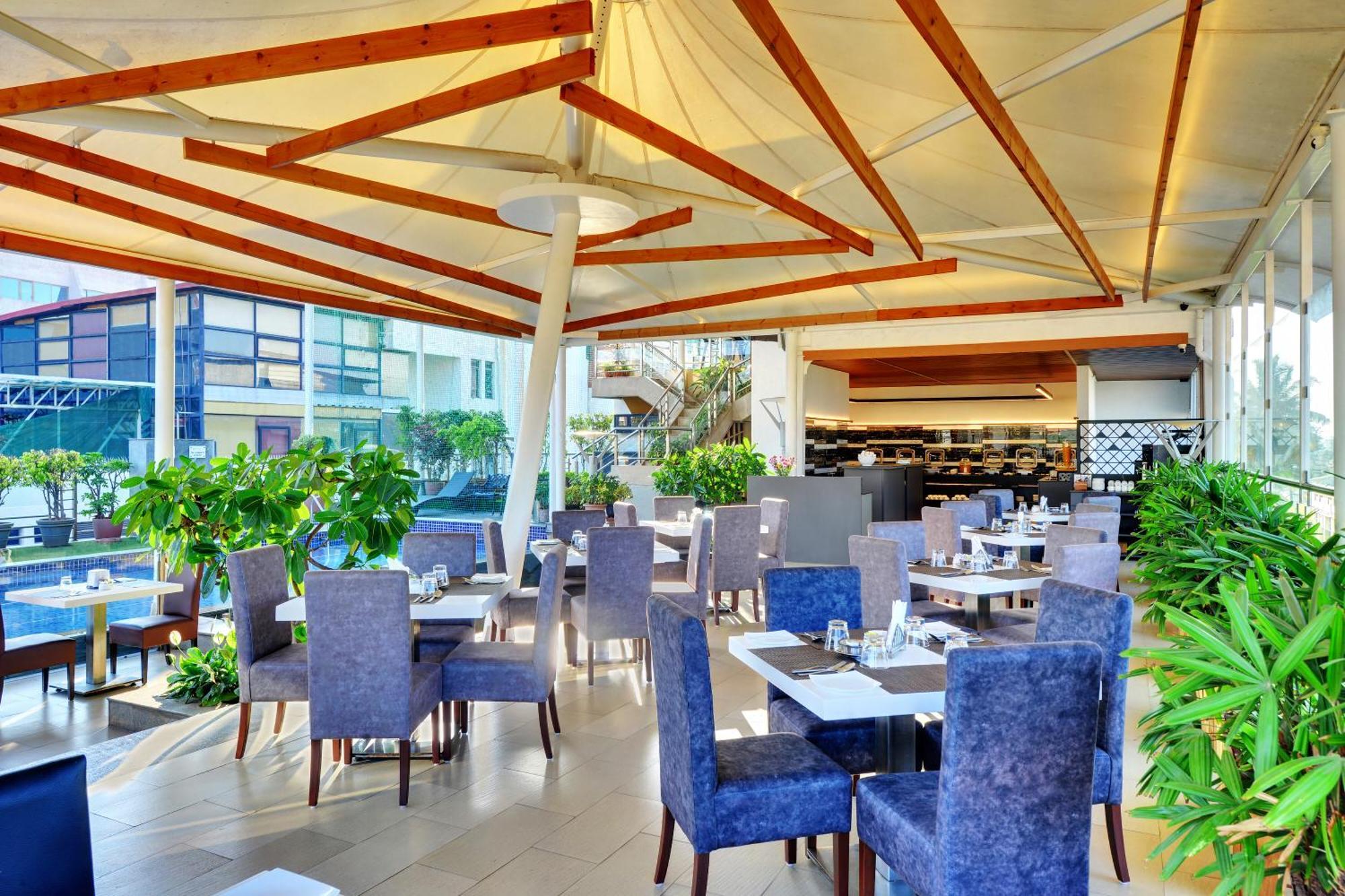 Iris The Business Hotel Bangalore Ngoại thất bức ảnh