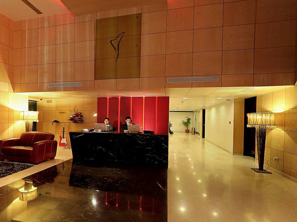 Iris The Business Hotel Bangalore Ngoại thất bức ảnh