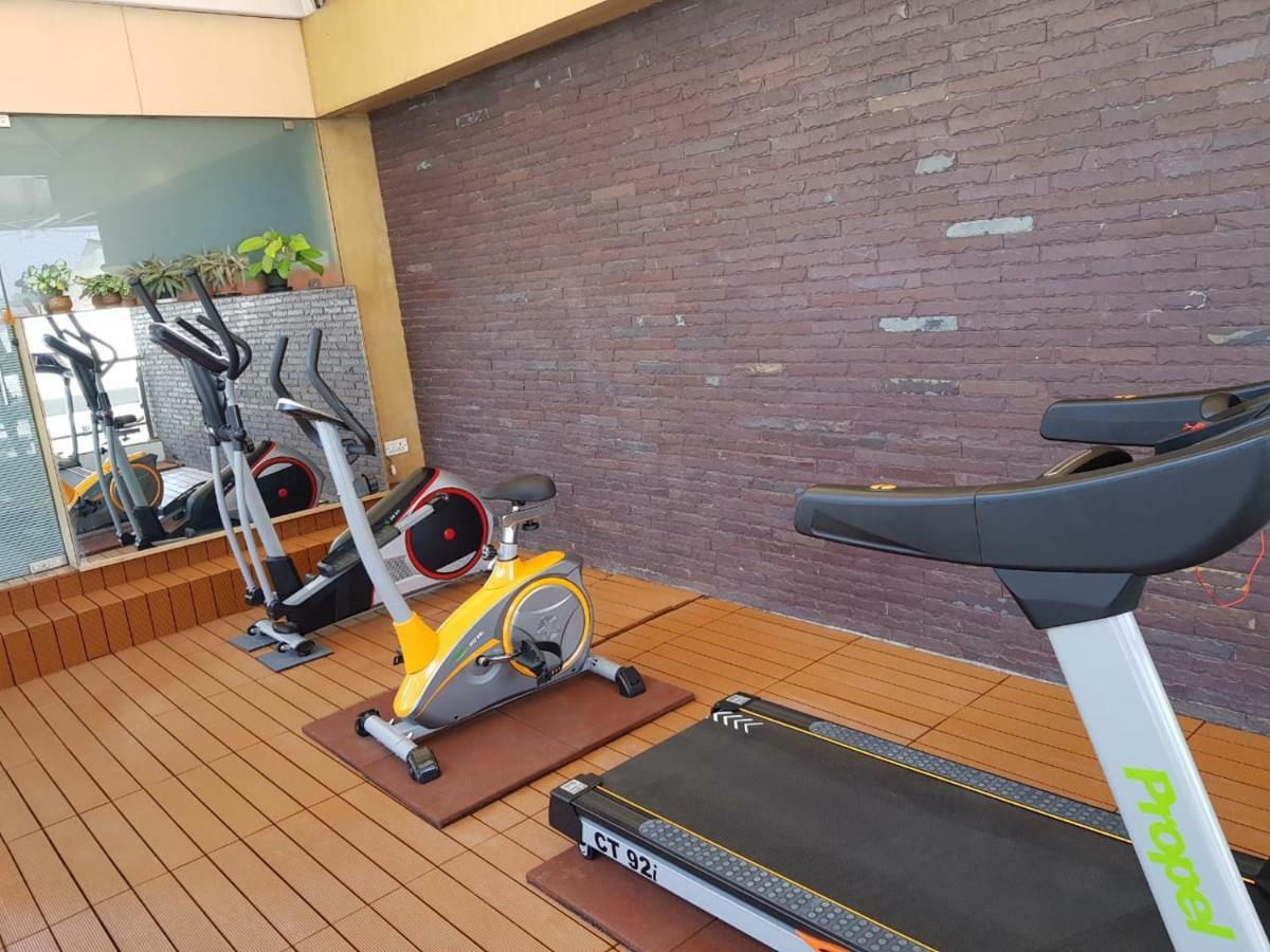 Iris The Business Hotel Bangalore Ngoại thất bức ảnh